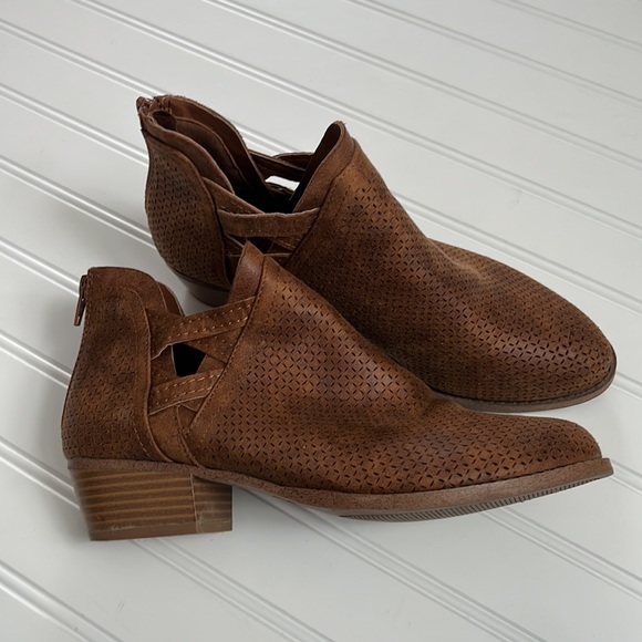 Fergalicious By Fergie Brown Boots - Picture 2 of 5